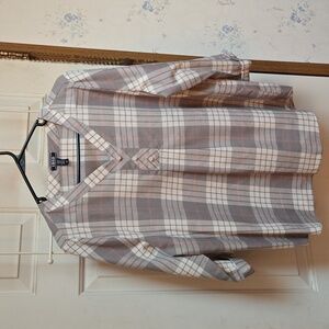 IZOD Womens Gray Plaid Shirt